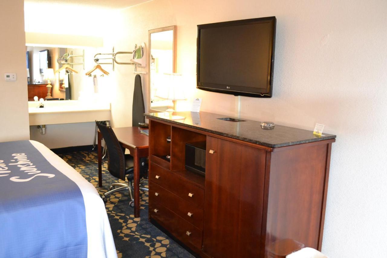 Days Inn By Wyndham High Point/Archdale Luaran gambar